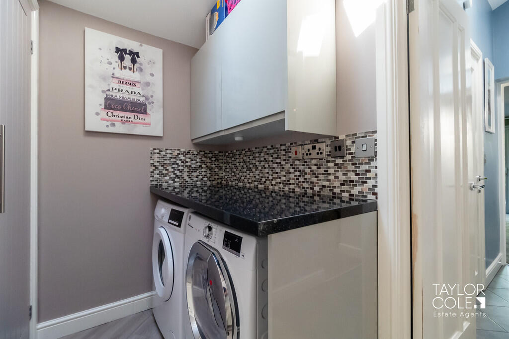 Additional image 12 of Windsor Close, Tamworth