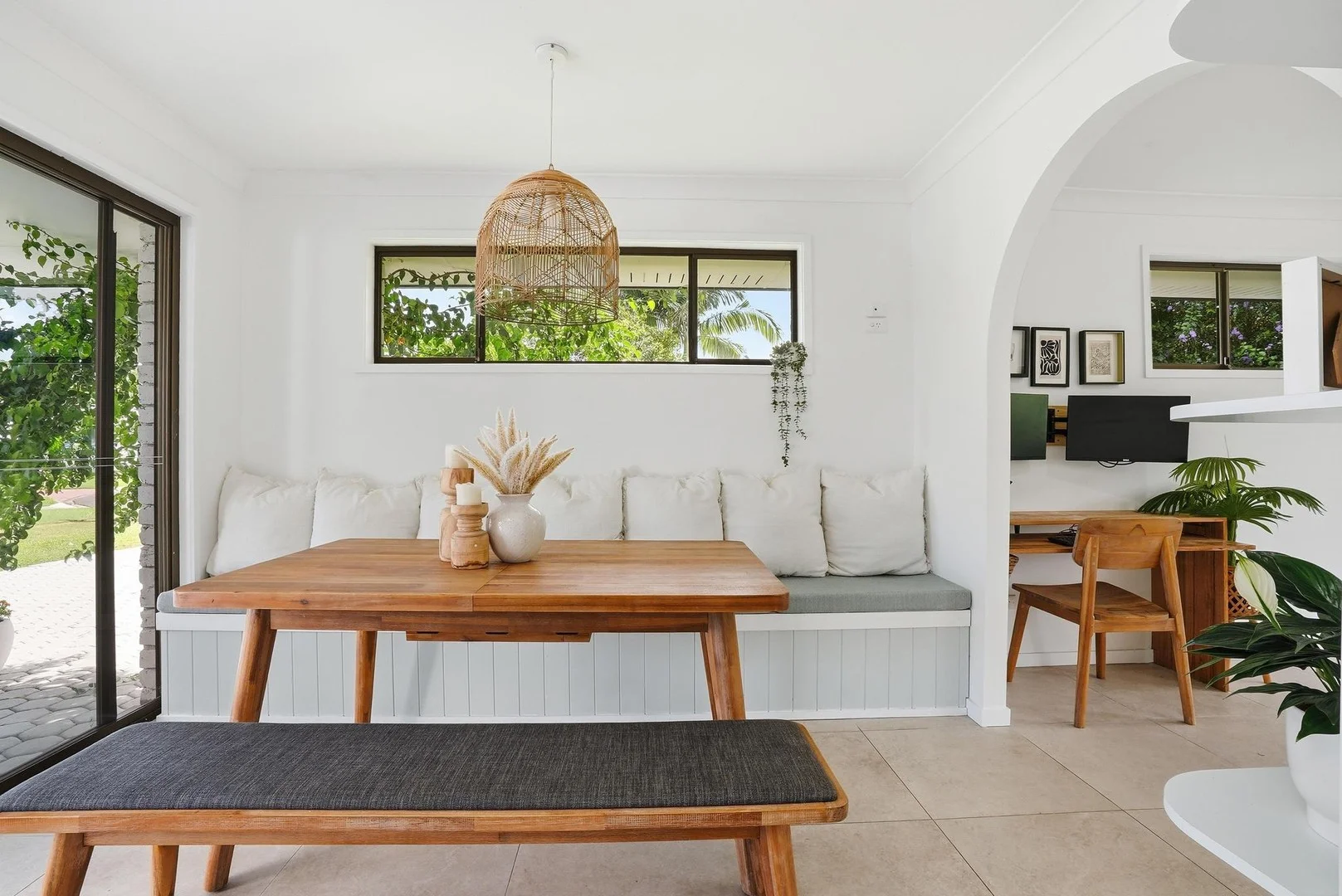 Additional image 2 of 8 Ellioh Court, Elanora QLD 4221