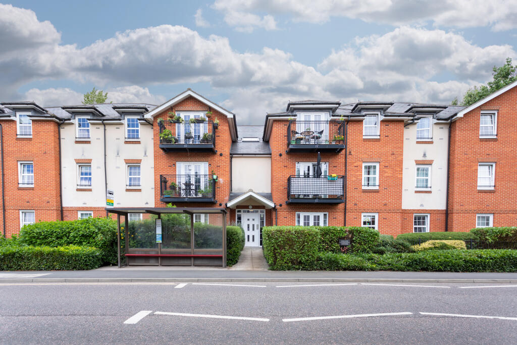 Stephens Court, Station Road, Harpenden, Herts, AL5