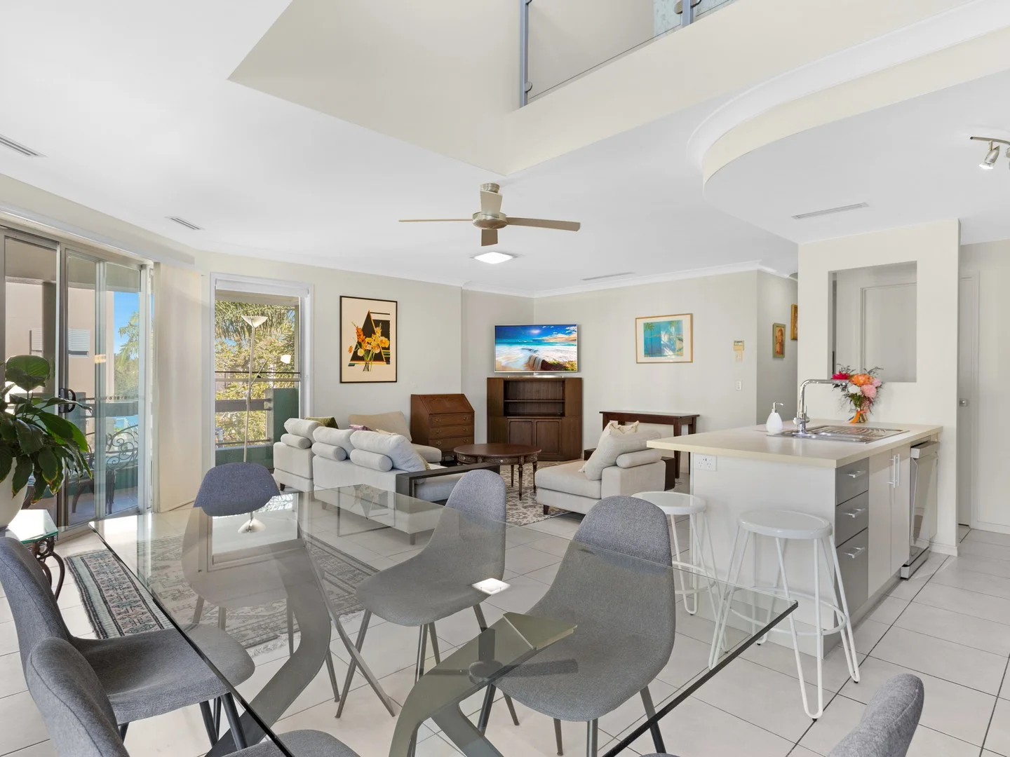 3044 Everglade Avenue, Carrara QLD 4211