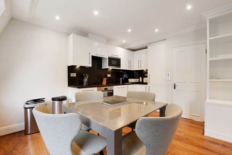 Courtfield Gardens, London SW5