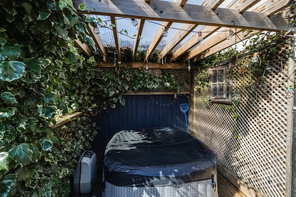 Additional image 19 of 4 bed terraced house for saleBoston Close, Oreston, Plymouth. PL9