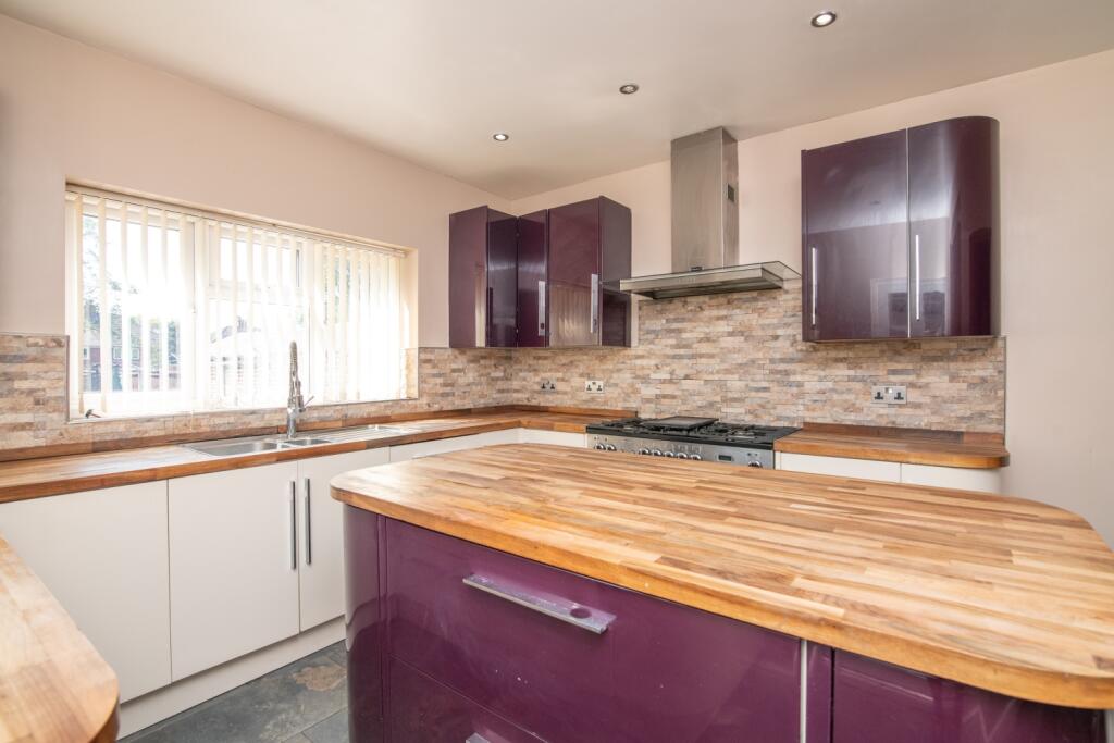 Hall Green Road, West Bromwich photo 5