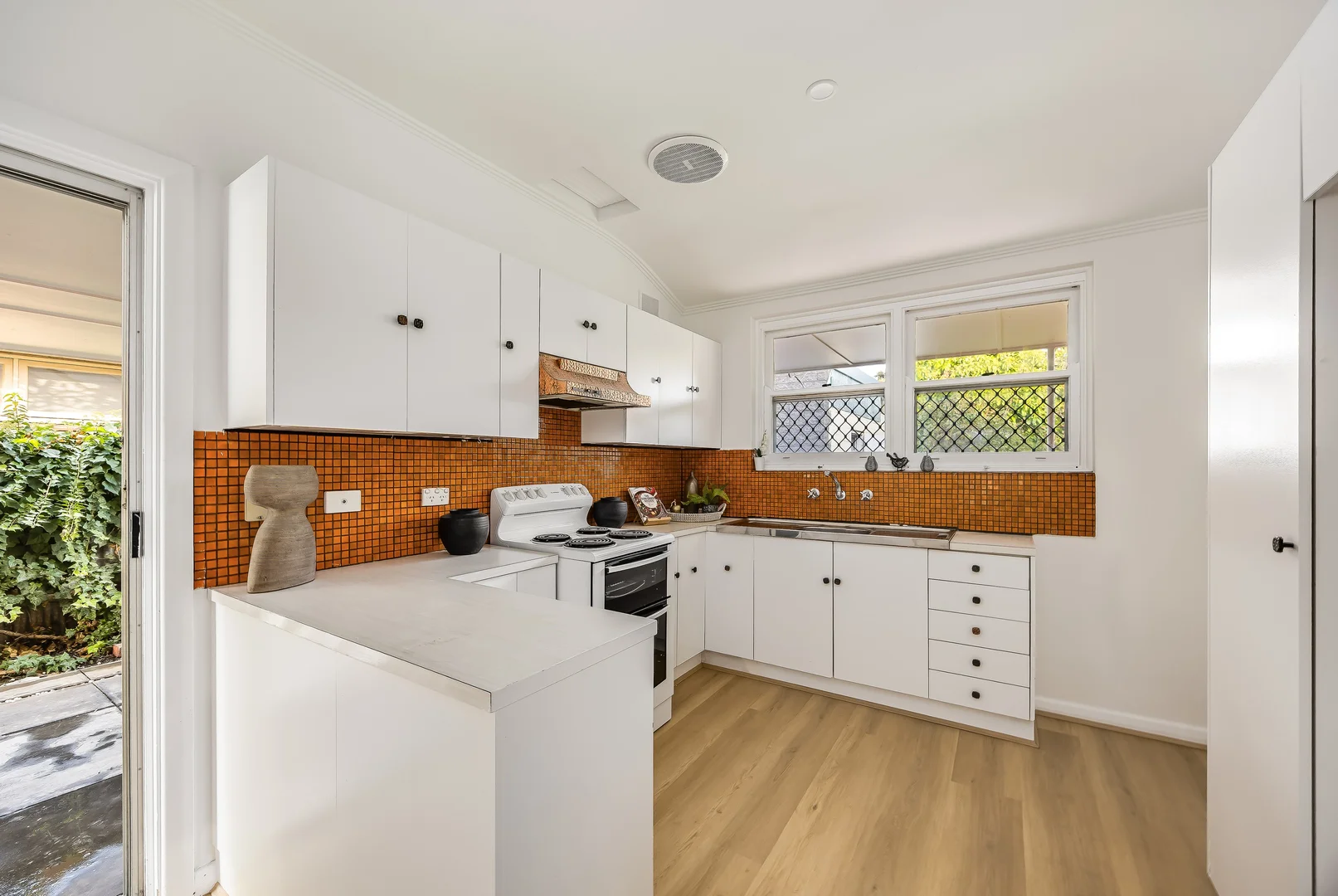 Additional image 5 of 39 Harris Road, Vale Park SA 5081