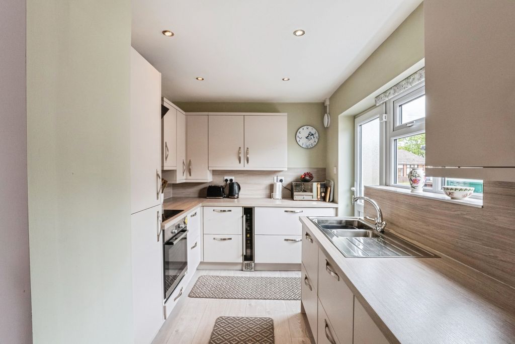 Additional image 2 of 2 bed semi-detached bungalow for saleLomond Avenue, Lytham St. Annes FY8