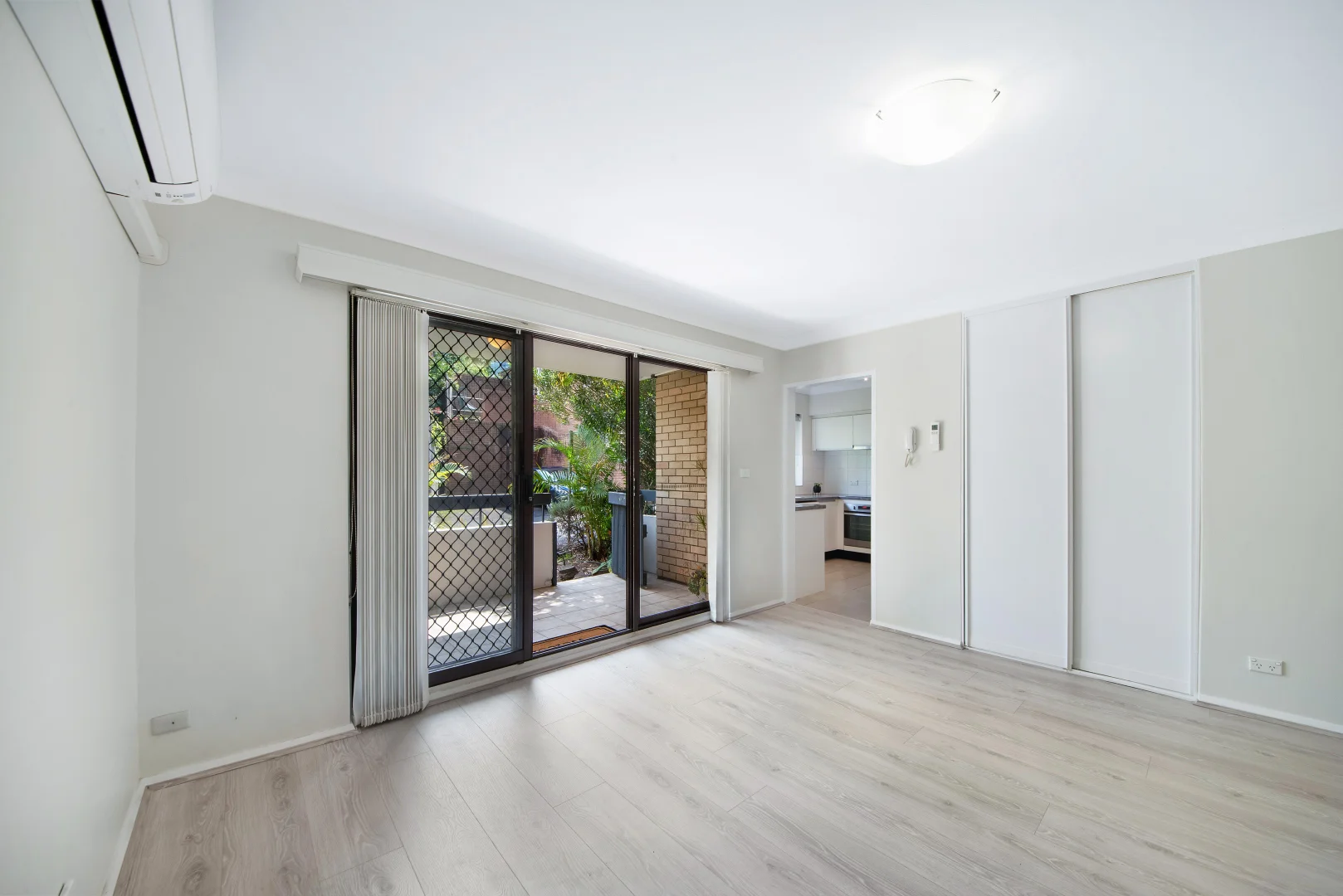 Additional image 2 of 28/6-10 Lamont Street, Wollstonecraft NSW 2065