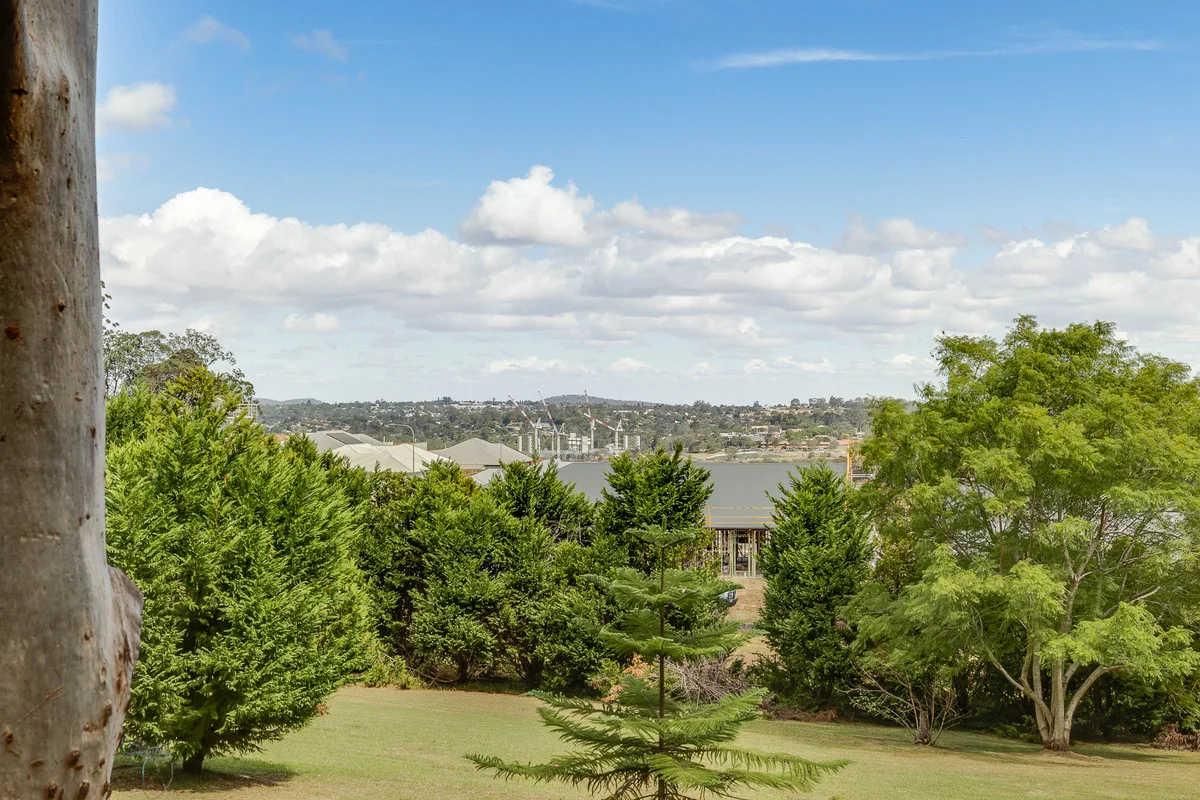 Additional image 7 of 2/9 Blue Meadow Court, Blue Mountain Heights QLD 4350