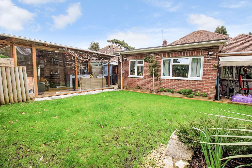 Additional image 4 of 4 bed detached bungalow for saleDell Road, Bitterne Park SO18