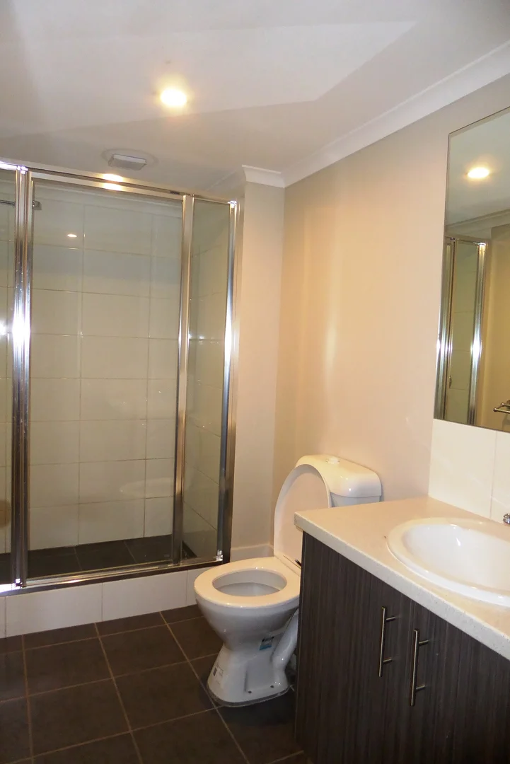 52/40 Reynolds Way, Withers WA 6230 photo 5