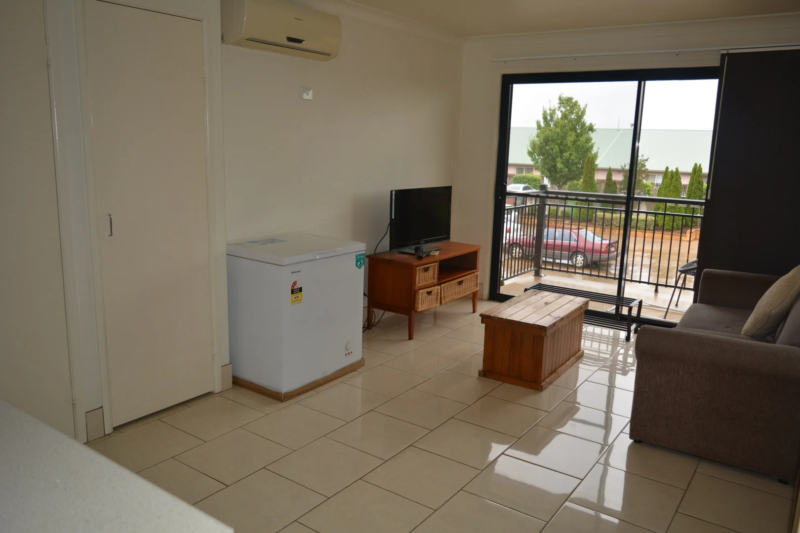 Additional image 6 of 8/1 Uniplaza Court, Kearneys Spring QLD 4350