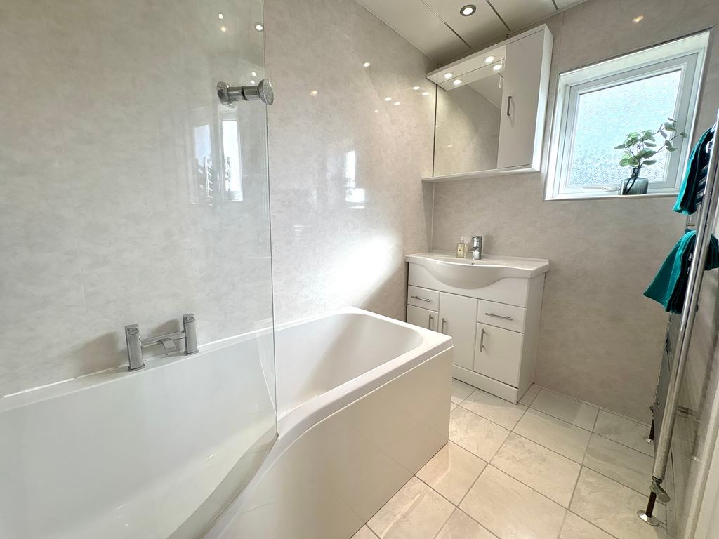 Additional image 12 of 3 bed semi-detached house for saleHarewood Crescent, Whitley Bay NE25