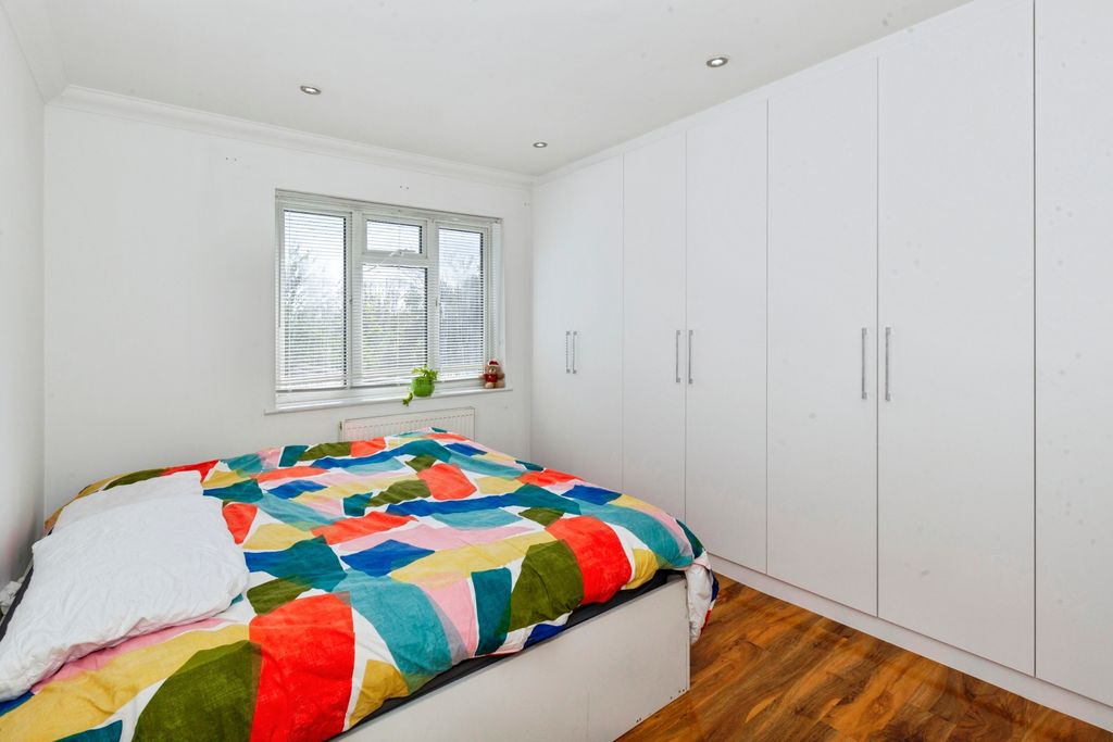Additional image 13 of 4 bed detached house for saleBath Road, Maidenhead SL6