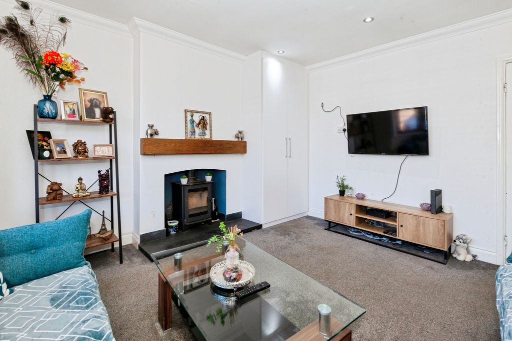 Additional image 9 of 4 bed detached house for saleBath Road, Maidenhead SL6