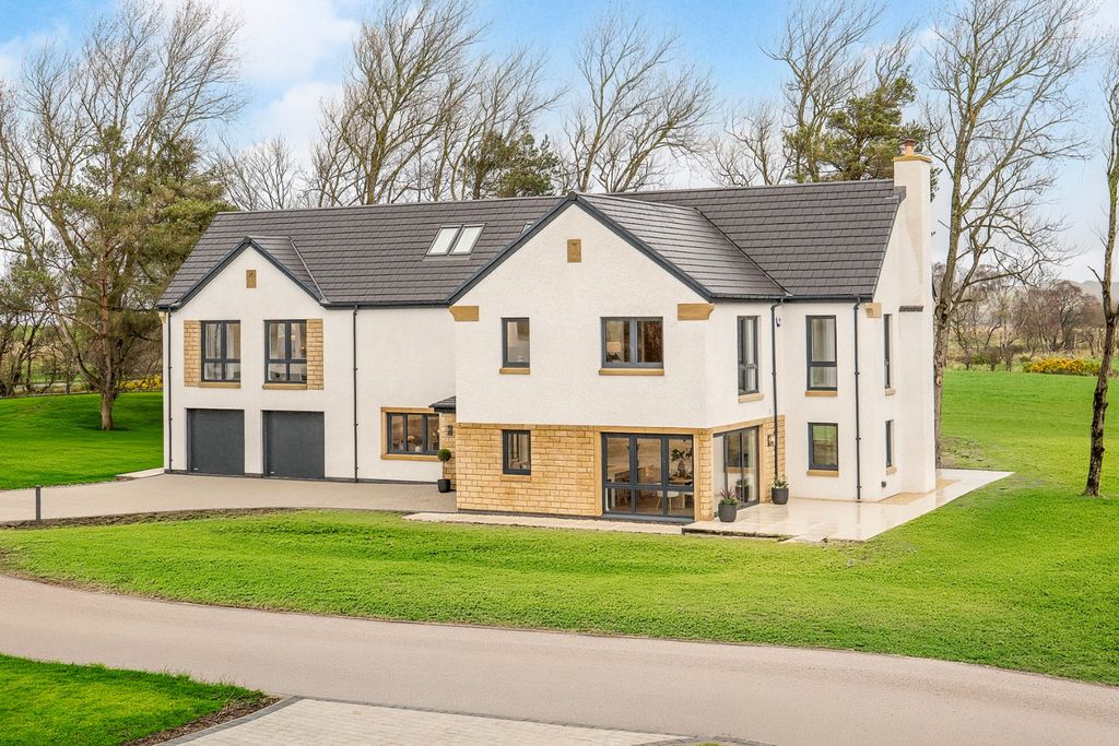 5 bed villa for saleThe Aspen, 1 Inveroe Steadings, Balerno, West Lothian EH14