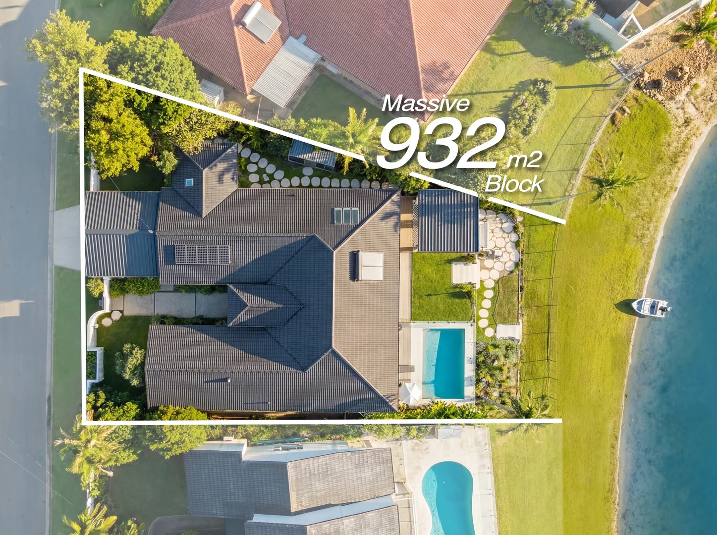 Additional image 33 of 31 Kingfisher Crescent, Burleigh Waters QLD 4220