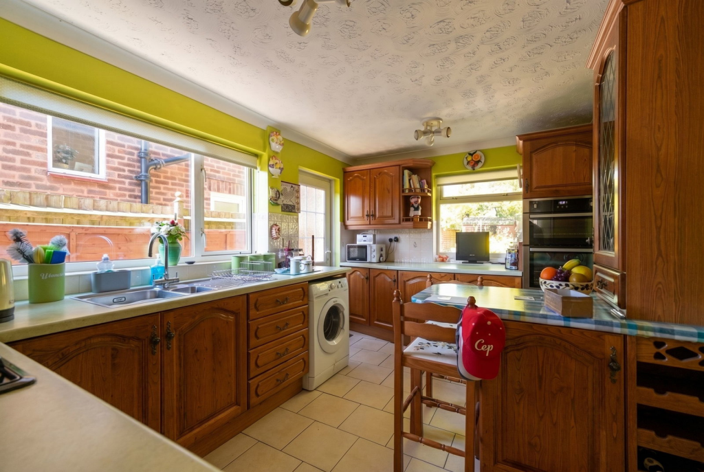Additional image 4 of Broomfields Close, Solihull
