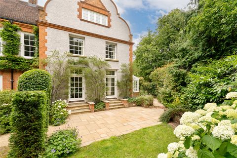 Totteridge Park, Totteridge Common, London N20
