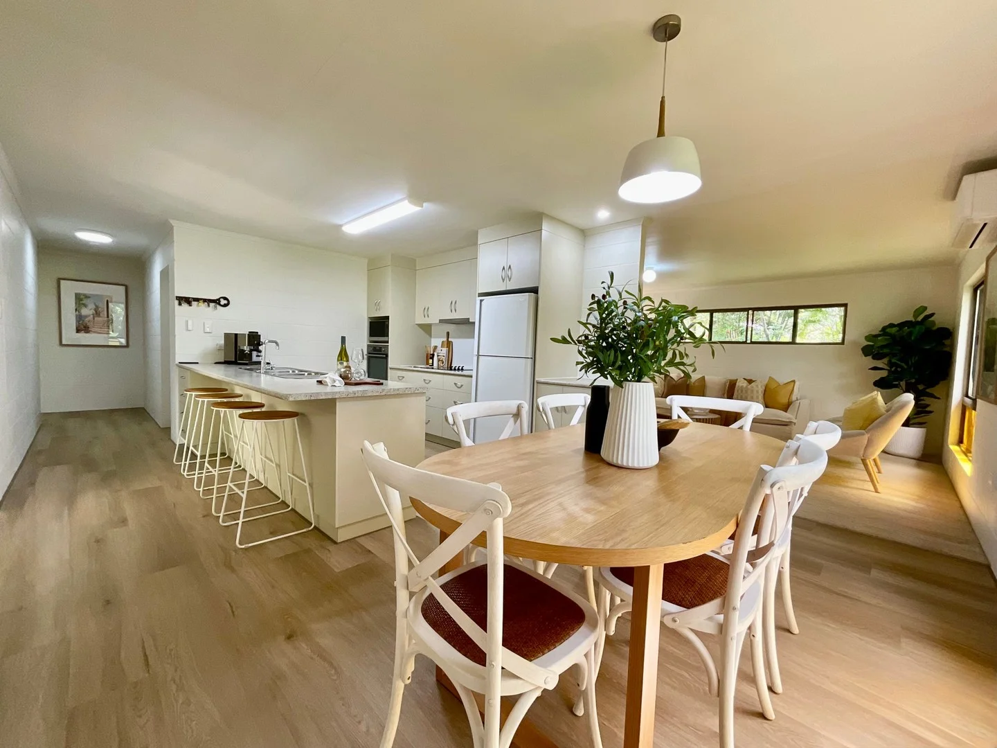 1-7 Lakeside Drive, Tinaroo QLD 4872
