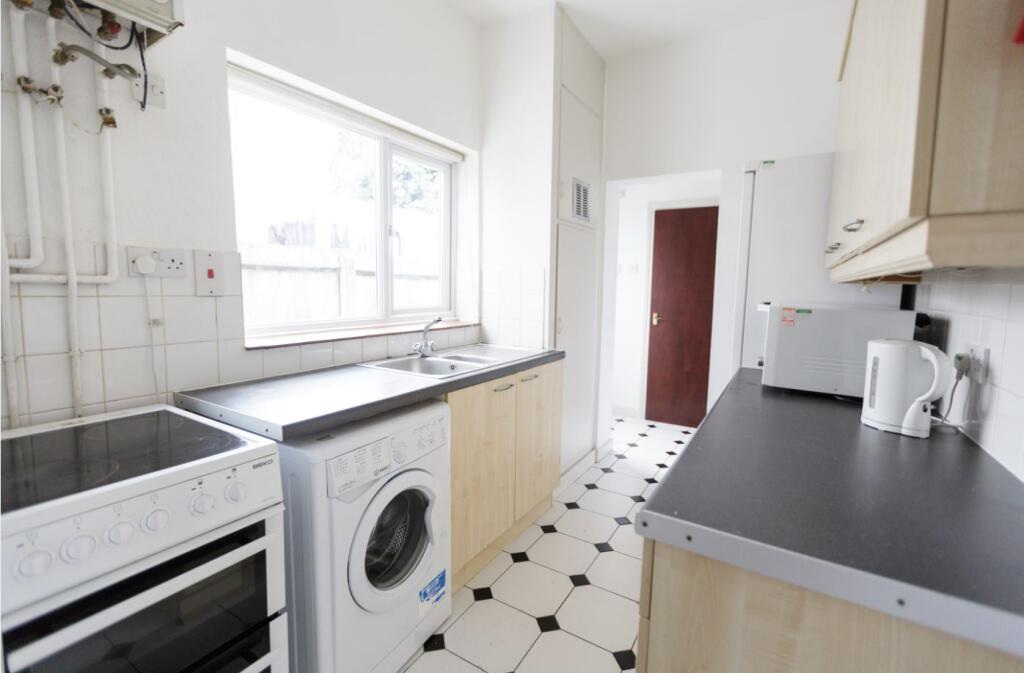 Additional image 2 of Harold Road - 3 Bed, Edgbaston, West Midlands, B16