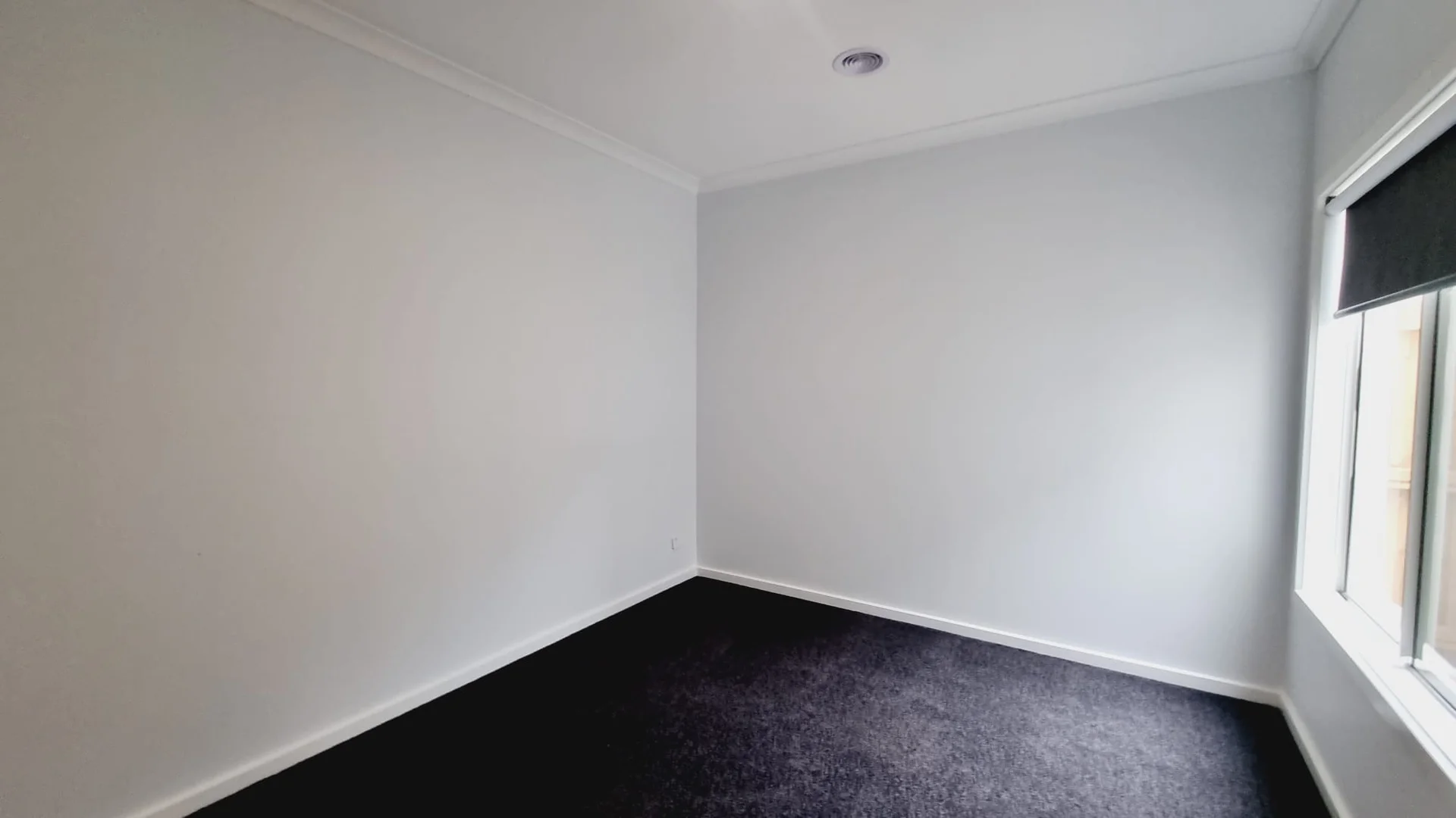 8 Griffith Road, Deanside VIC 3336 photo 4