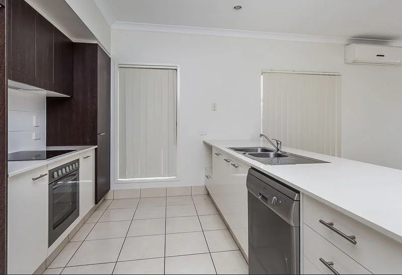 Additional image 2 of 16 Dunes Crescent, North Lakes QLD 4509