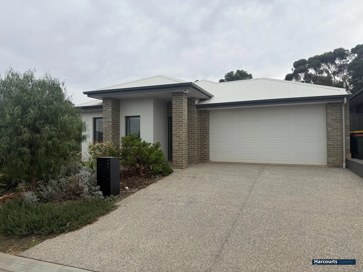 9 Holloway Crescent, Evanston South SA 5116
