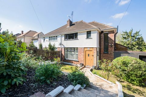 Coulsdon Road, Coulsdon CR5