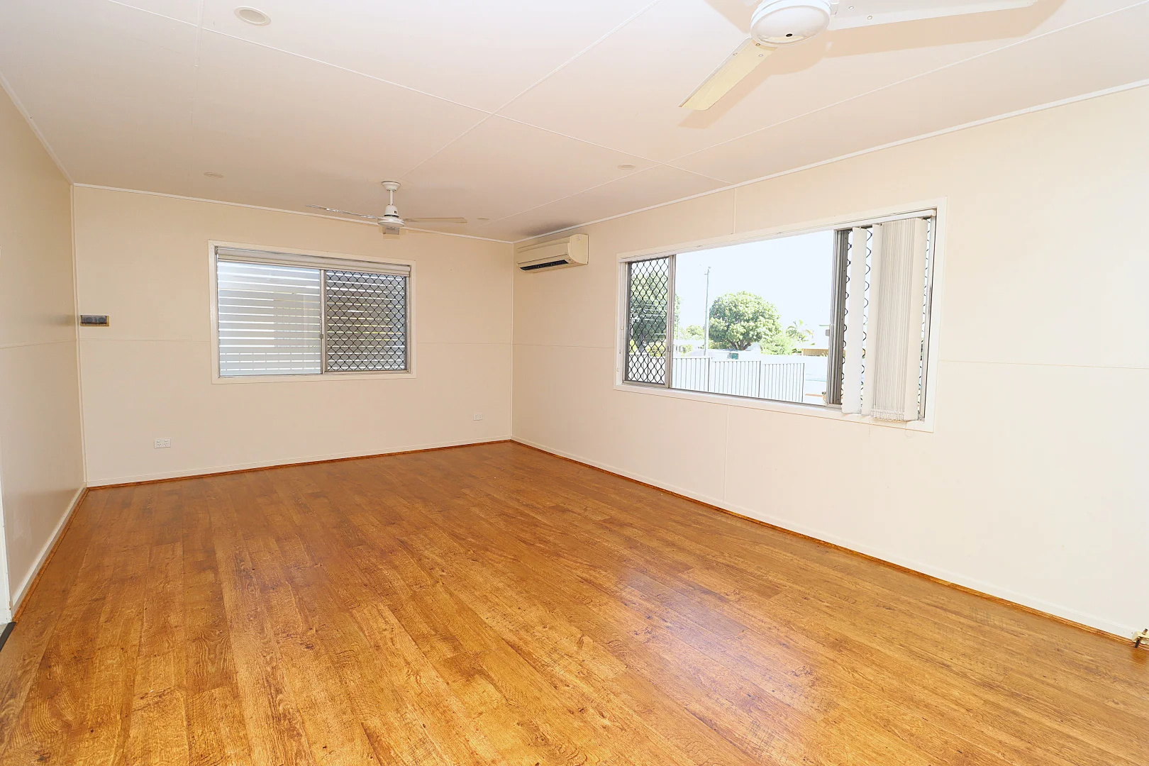 43 Millen Crescent, Mount Isa QLD 4825 photo 3