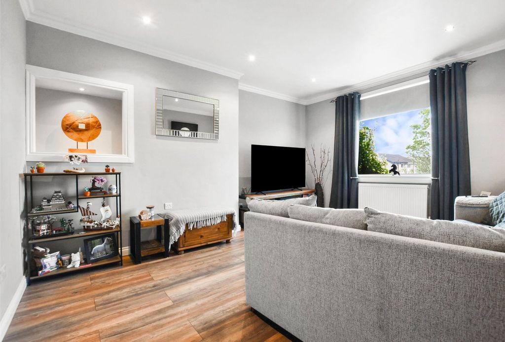 Additional image 6 of 2 bed flat for saleThornhouse Avenue, Irvine KA12