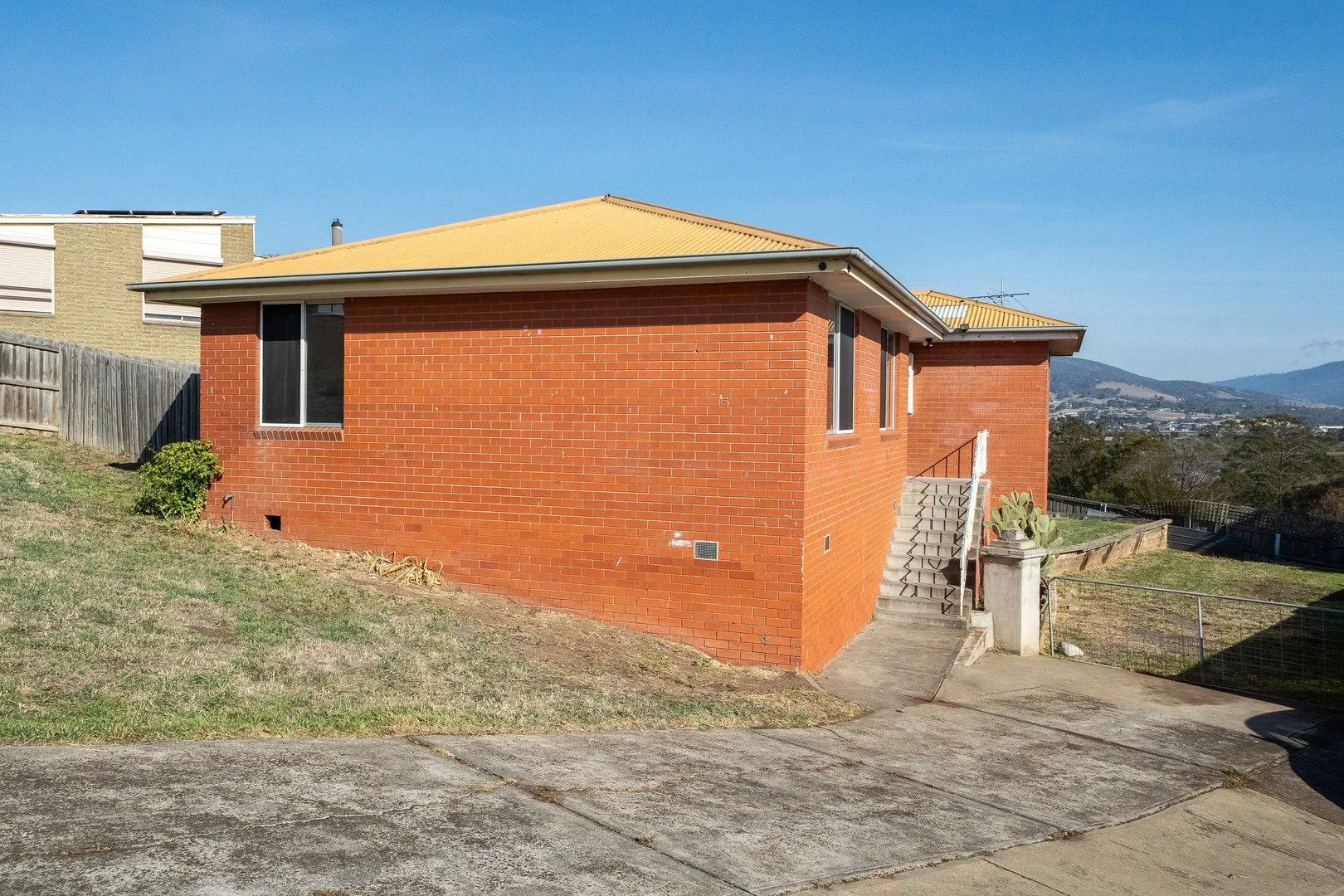 5 Calvert Crescent, Herdsmans Cove TAS 7030