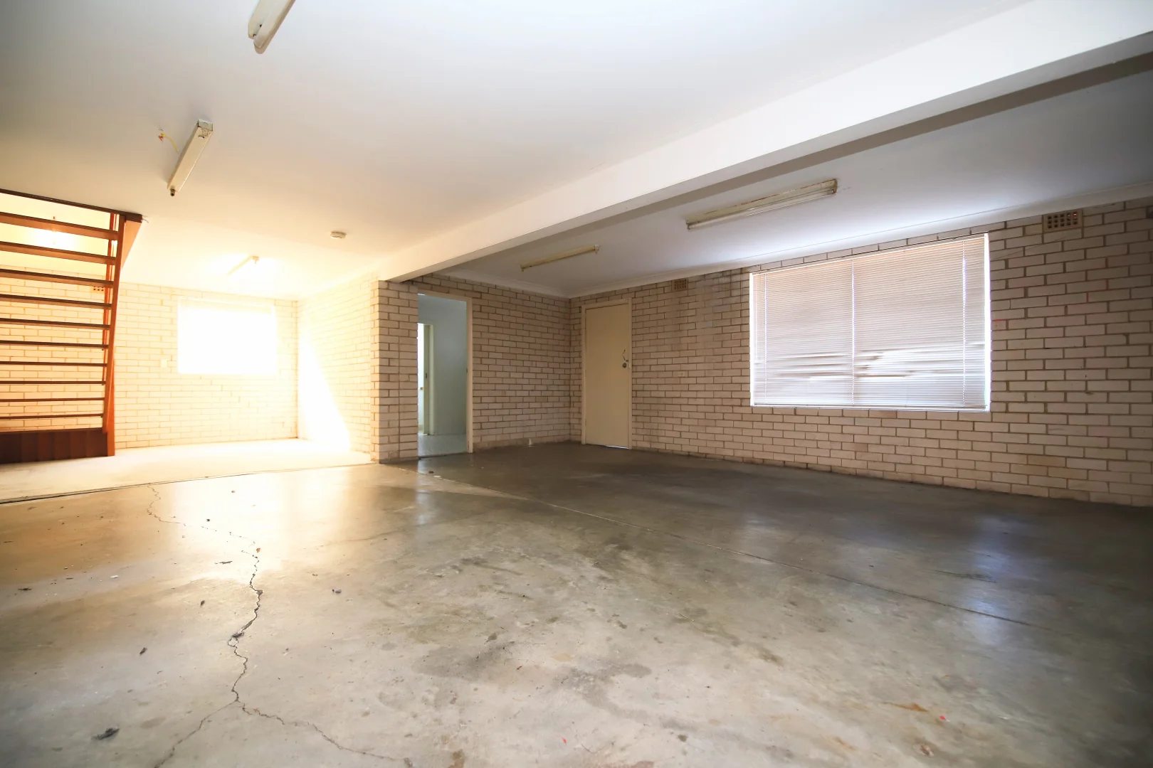 Additional image 12 of 39 Saric Avenue, Georges Hall NSW 2198