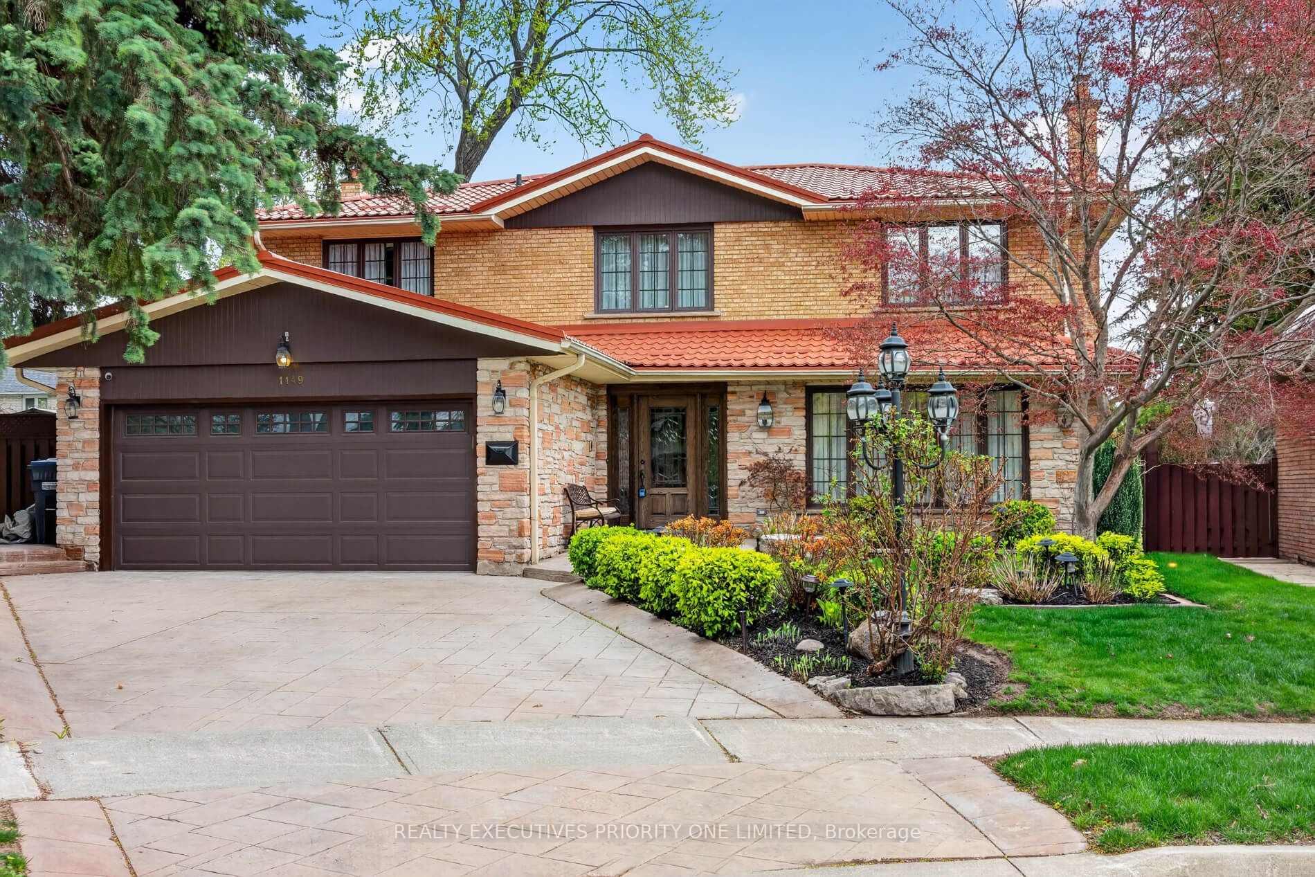 Additional image 2 of 1149 Spragg Court, Mississauga, ON, L5C 2Z9