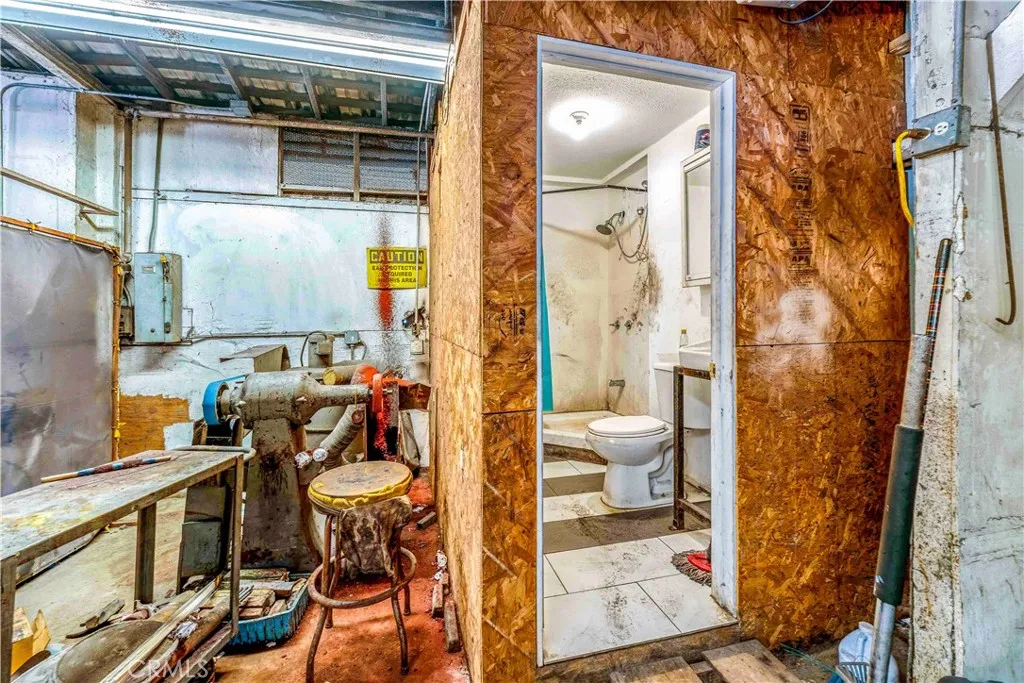 Additional image 63 of 1855 E 62nd St, Los Angeles, CA 90001