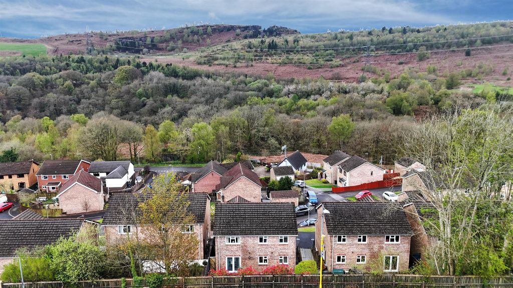 Additional image 29 of 4 bed detached house for saleManor Court, Edwardsville, Treharris CF46