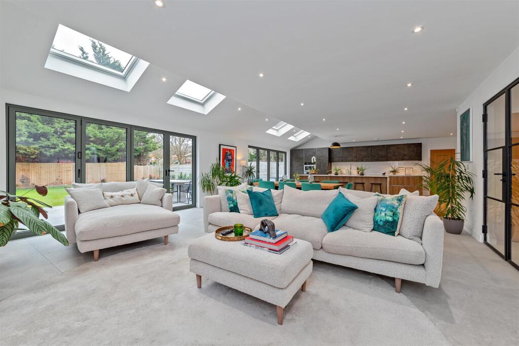 Silverwood Barns ,St. Albans Road, Sandridge photo 3