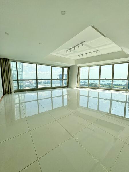 6 Marina Boulevard photo 2