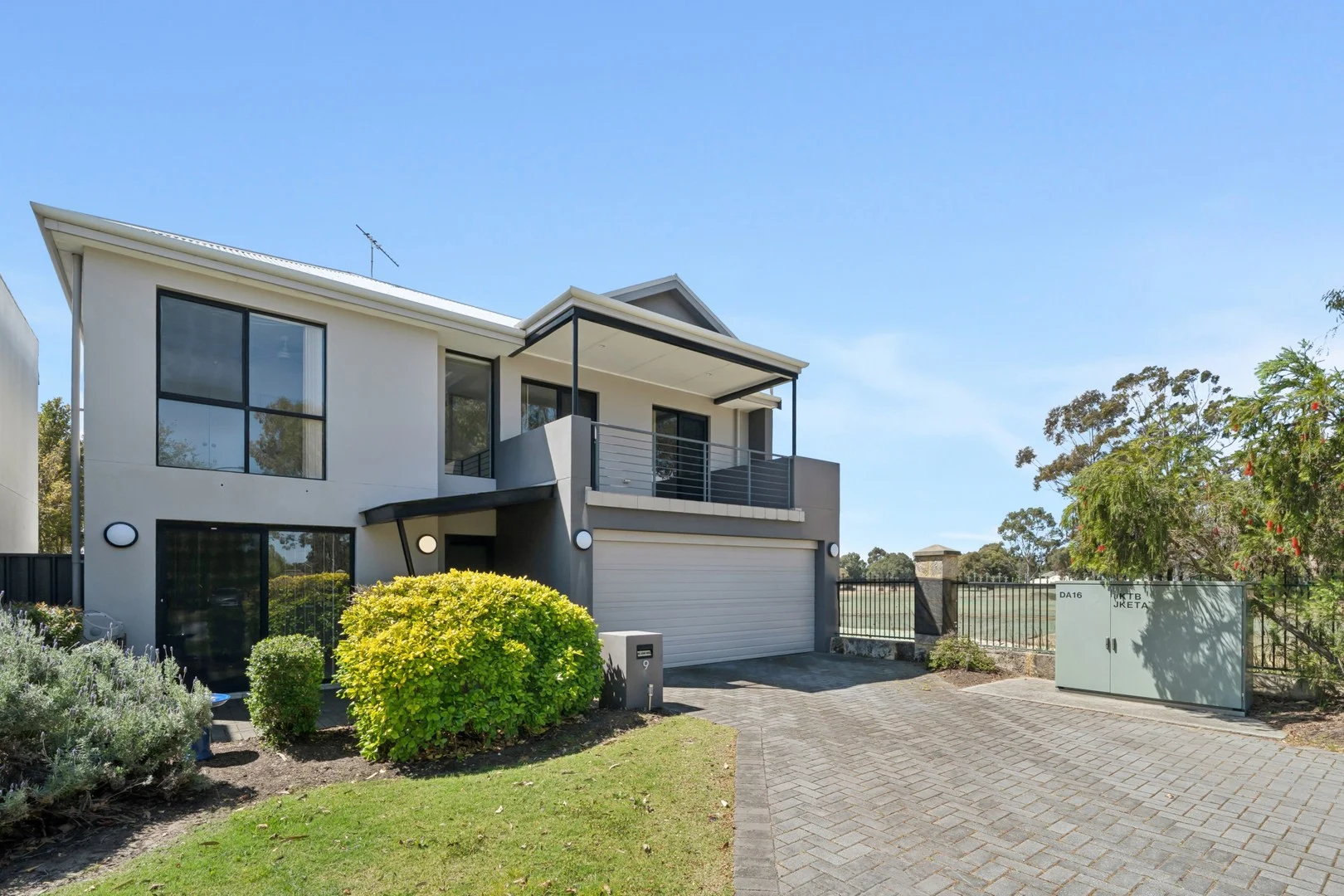 9 The Fairway, Jandakot WA 6164