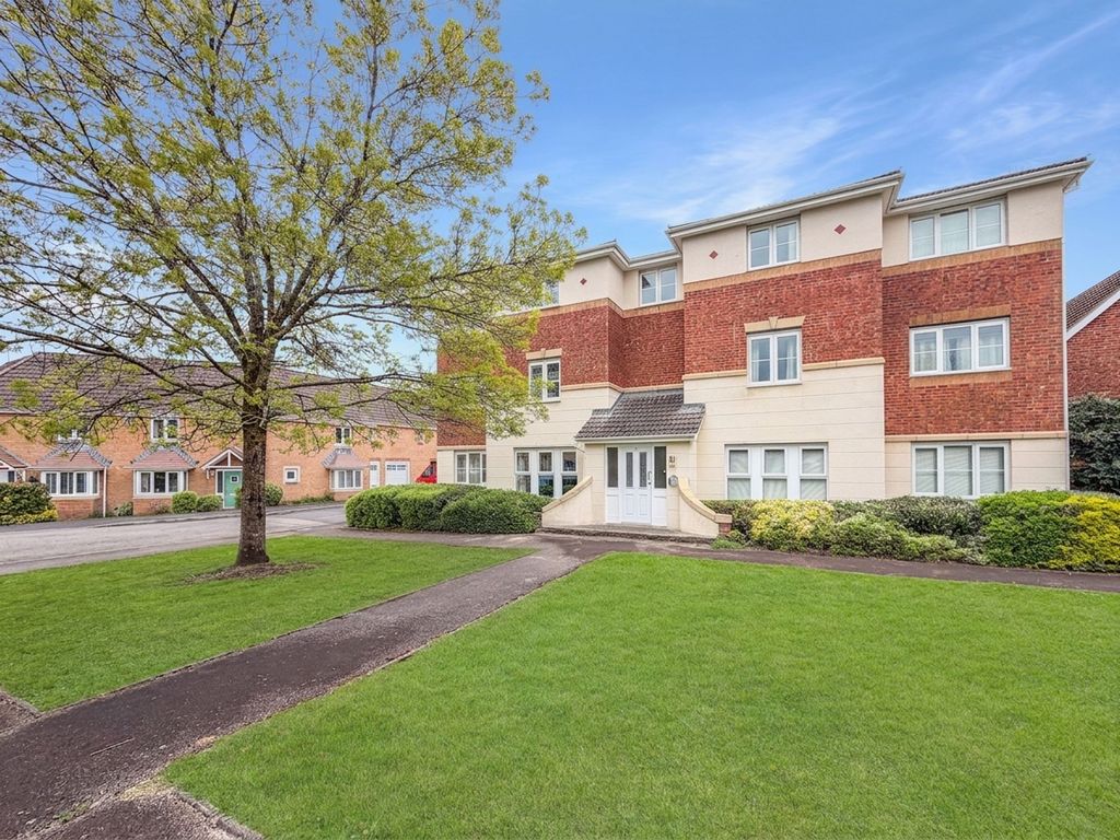 2 bed flat for saleSmall Meadow Court, Caerphilly CF83
