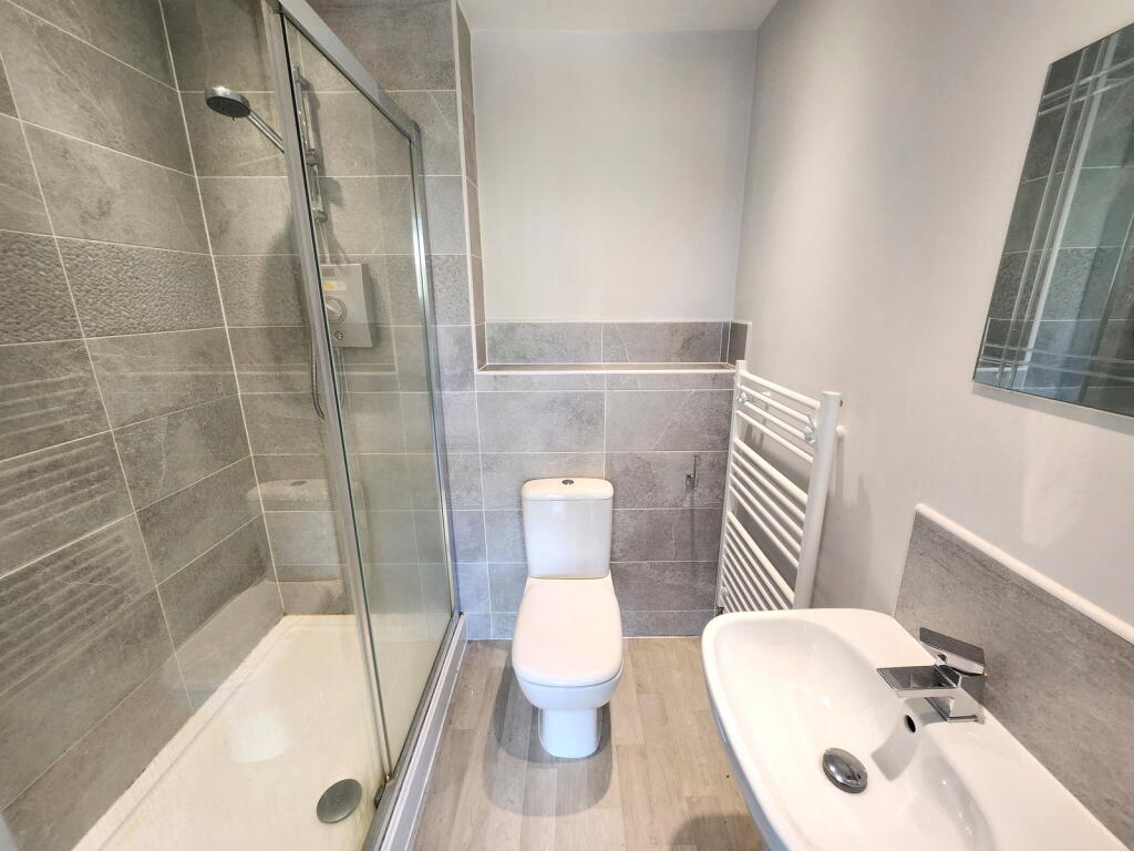 Additional image 7 of 2 Laurel Lane, Halesowen, B63 3DG