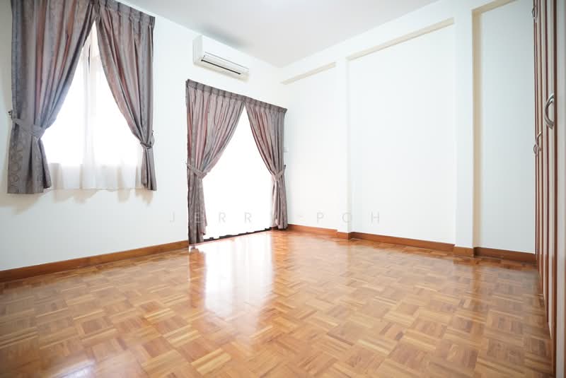 56 Farrer Road photo 5