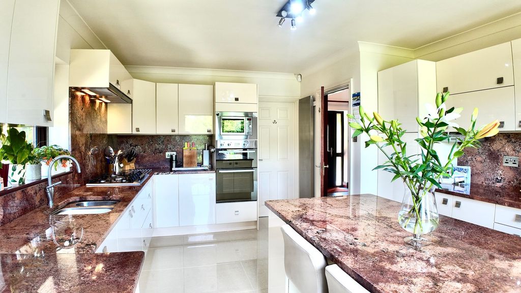 Additional image 3 of 4 bed detached house for saleCilgerran Way, Grove Park NP12