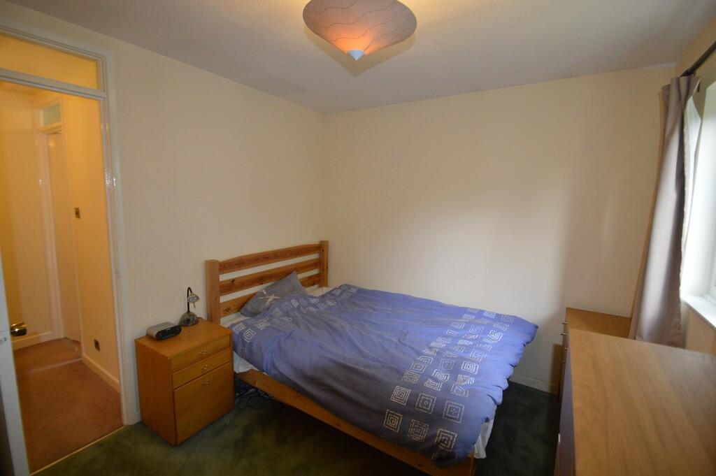 Ramblers Way, Welwyn Garden City photo 5