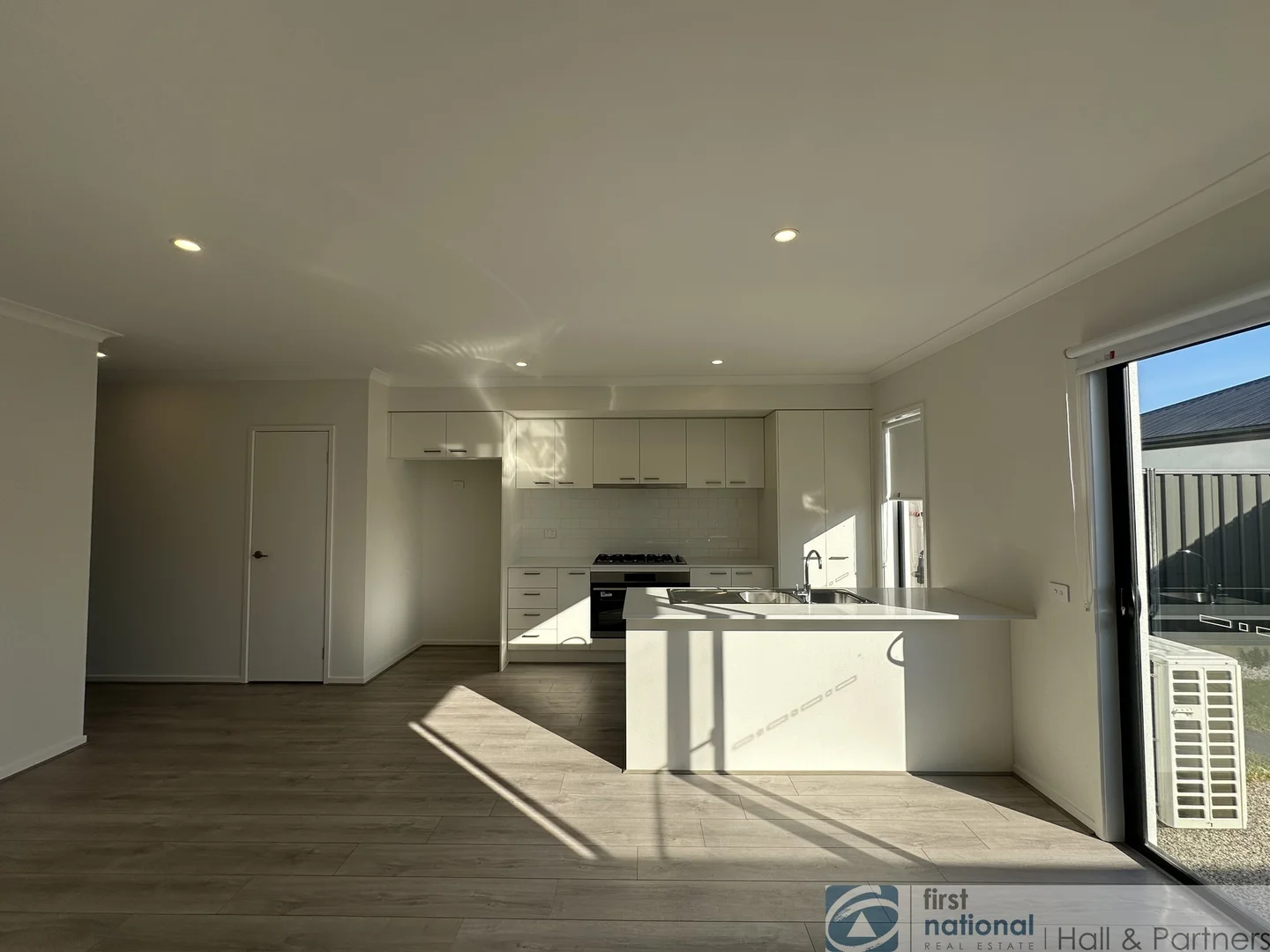 57 Tomatina Way, Berwick VIC 3806 photo 5