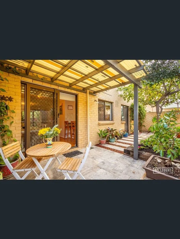 2/10 Aberdare Rd, Shenton Park WA 6008