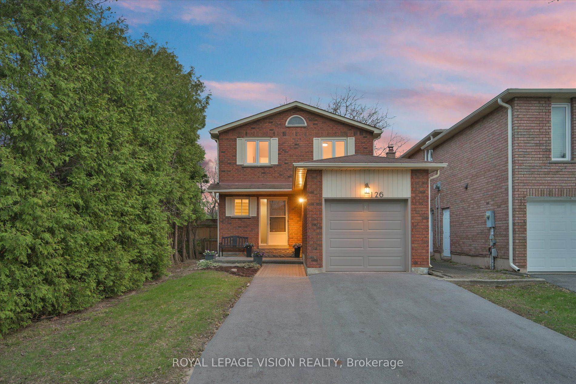 126 Richbell Street, Vaughan, ON, L4J 5X2