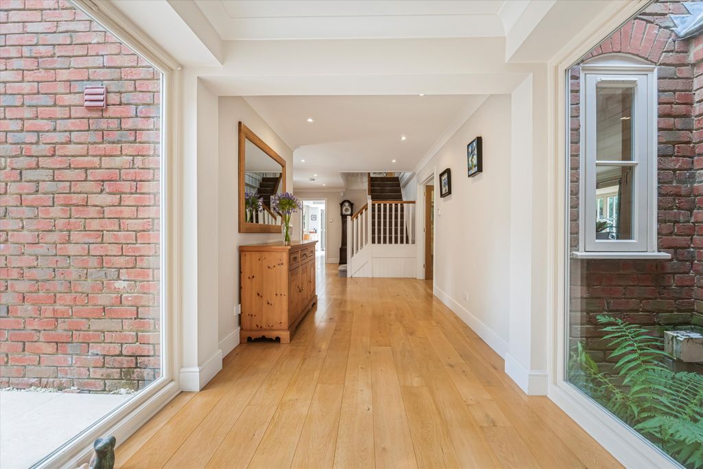 Additional image 13 of 7 bed detached house for saleParkside, Henley-On-Thames, Oxfordshire RG9