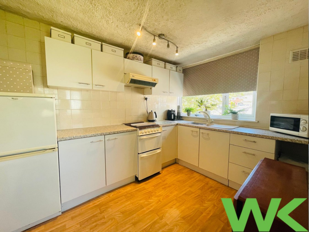 Whittington Close, West Bromwich, B71 photo 2