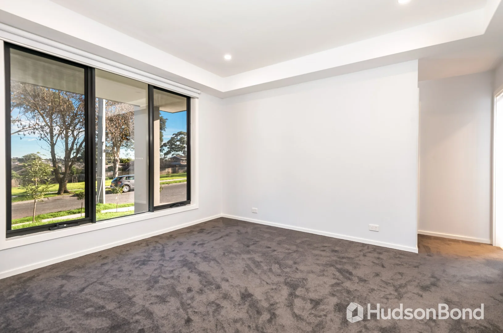 8 Grover Road, Doncaster VIC 3108 photo 5