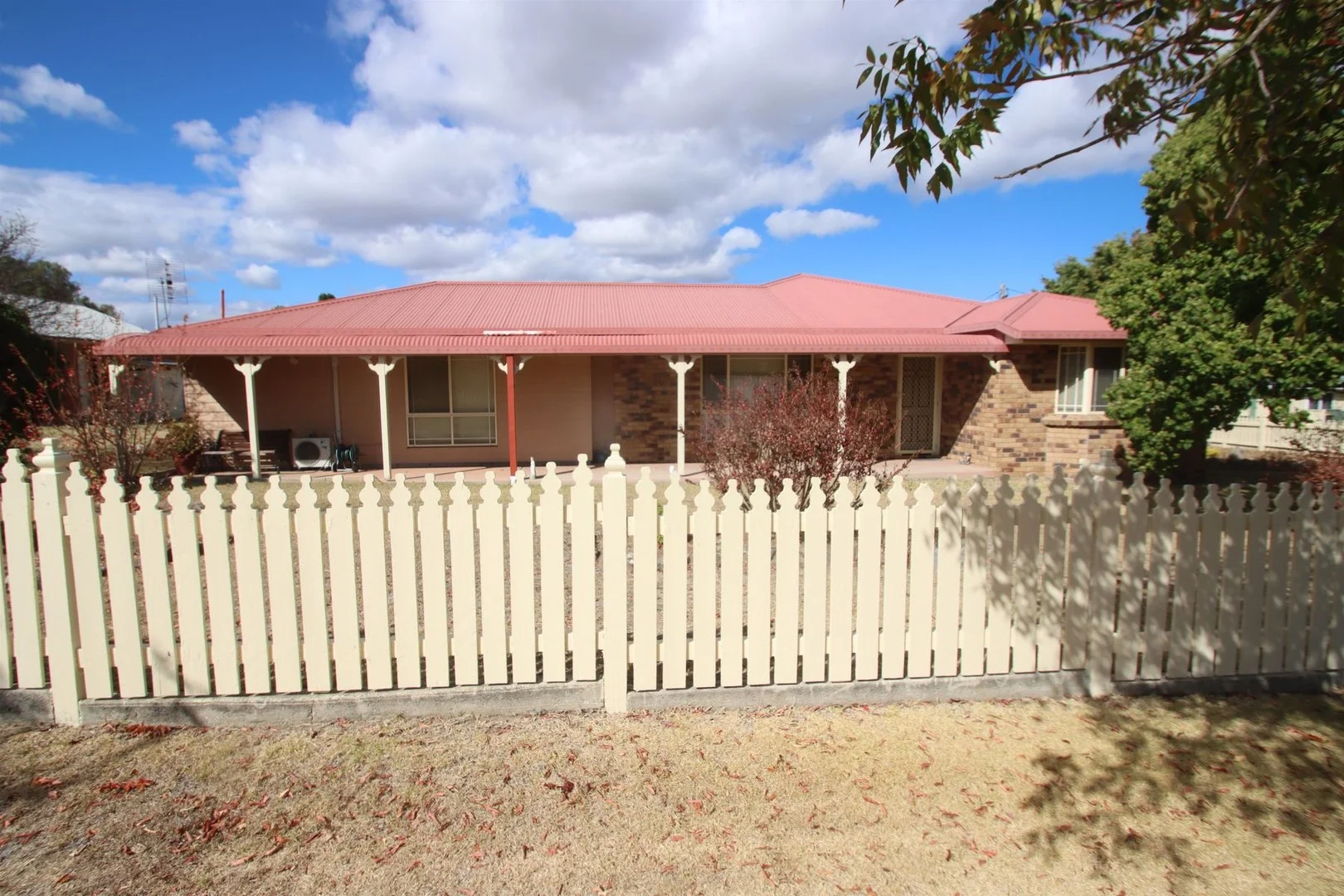73 Pelham Street, Tenterfield NSW 2372