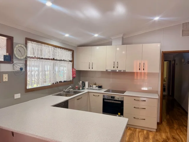 Additional image 2 of 354 Honour Avenue, Corowa NSW 2646